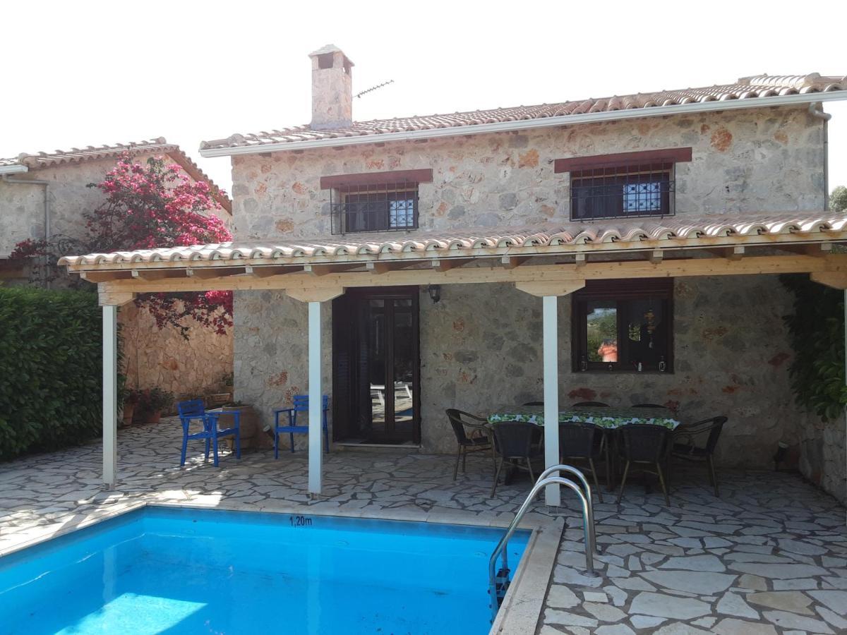 Dioni Villa *
